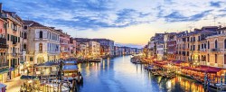 Fotobehang panoramisch uitzicht van beroemde canal_26672695_ds